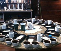 Madcap-Coffee-table-of-cups